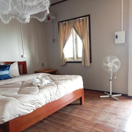 Champa Guesthouse Muang Không Екстериор снимка