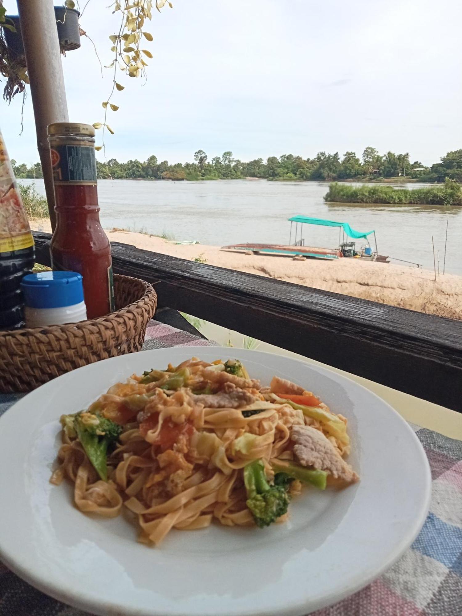 Champa Guesthouse Muang Không Екстериор снимка